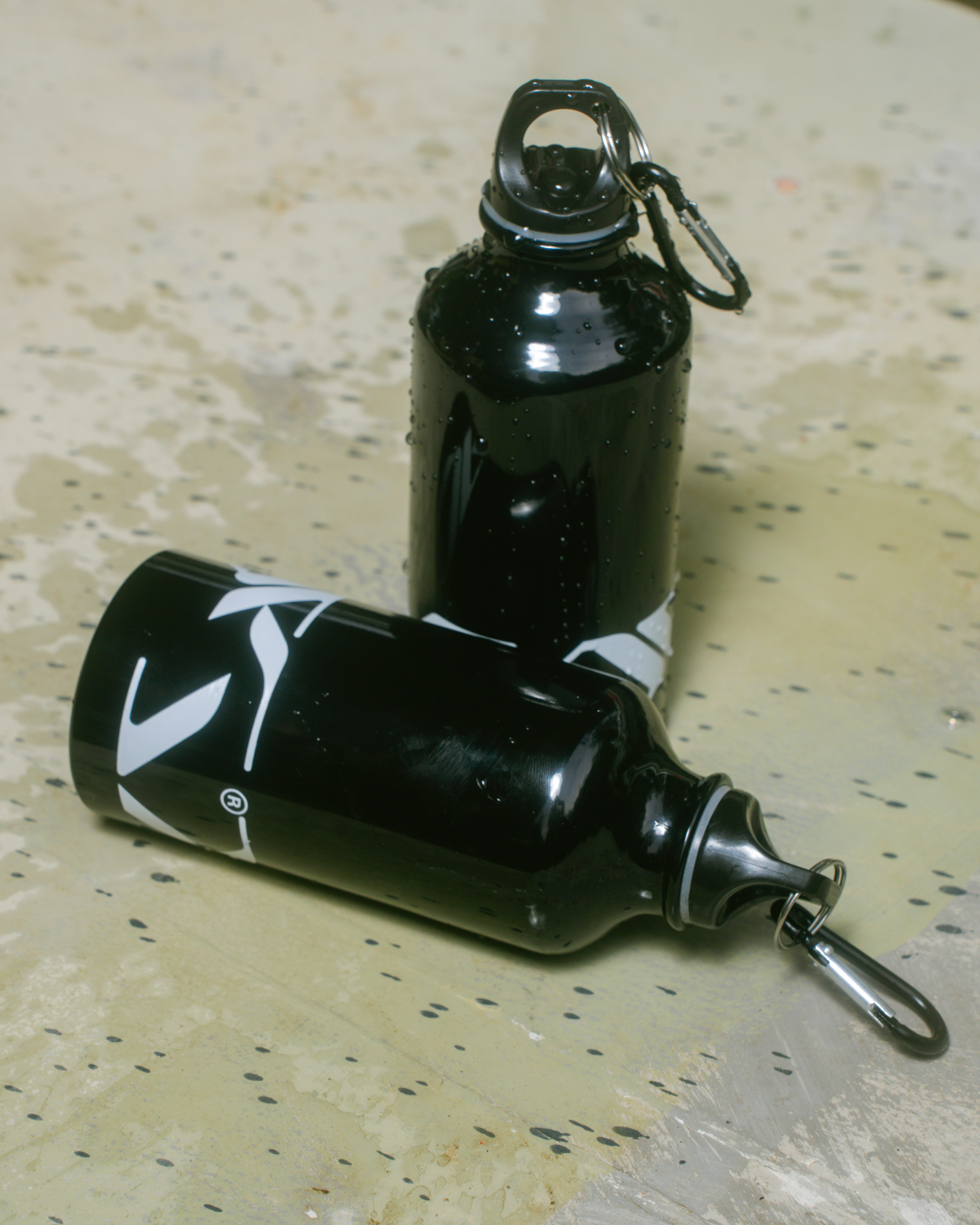 XRDS 'BLACK FLASK'