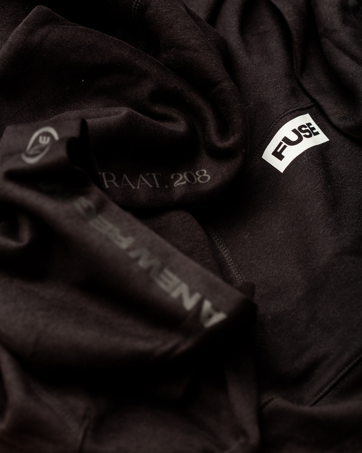 HOODIE '01'